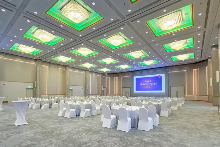 crowne-plaza-manama-9969849956-3x2